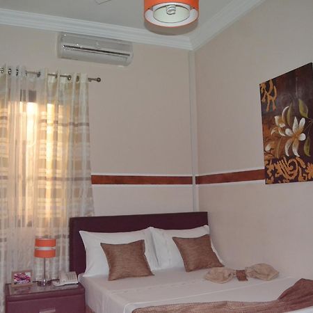 Green Lodge Κινσάσα Εξωτερικό φωτογραφία